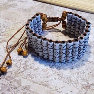 Vintage 90s Y2K Brown White Black Wood Acrylic Beads OSFA Adjustable Bracelet